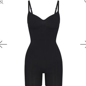 SKIMS MID THIGH BODYSUIT
